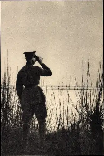 Ak L'Yser, le Roi observant les Inondations, König Albert I. von Belgien, I WK