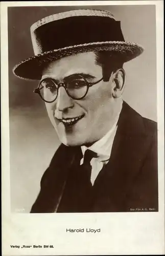 Ak Schauspieler Harold Lloyd, Portrait mit Hut, Brille