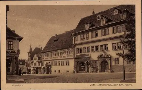 Ak Arnstadt in Thüringen, Alte Patrizierhäuser am Markt