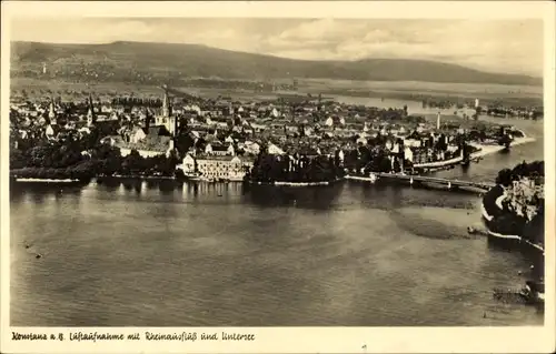 Ak Konstanz am Bodensee, Luftaufnahme mit Rheinausfluss und Untersee