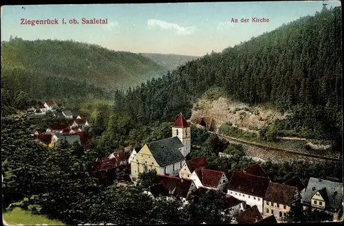 Ak Ziegenrück am Schiefergebirge Thüringen, Teilansicht vom Ort mit Kirche, Wald