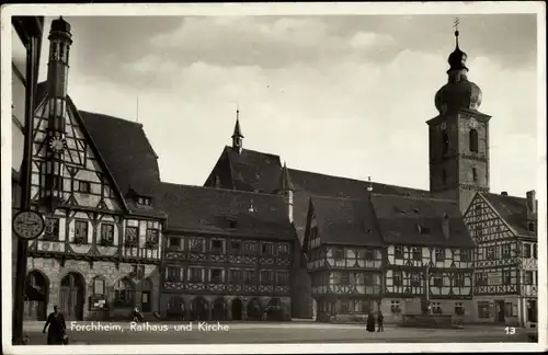 Ak Forchheim in Oberfranken Bayern, Rathaus und Kirche