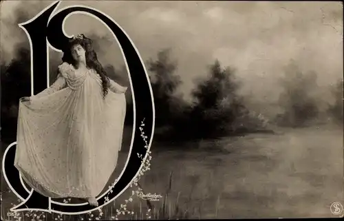 Buchstaben Ak Buchstabe D, Frau in Kleid, Blumen