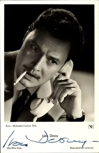 Ak Schauspieler Ivan Desny, Portrait, Zigarette, Telefon, Autogramm
