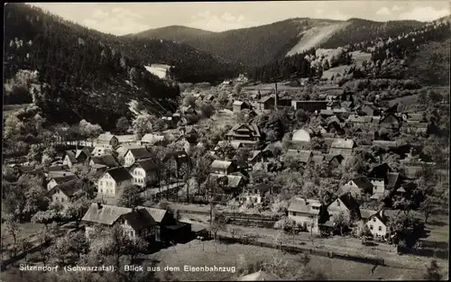 Ak Sitzendorf in Thüringen, Blick aus dem Eisenbahnzug