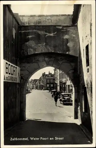 Ak Zaltbommel Gelderland, Water Poort en Straat, Blick durch Torbogen