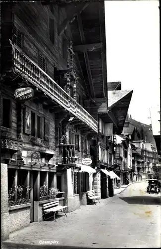 Ak Champéry Kt. Wallis Schweiz, Straßenpartie, Stadtansicht