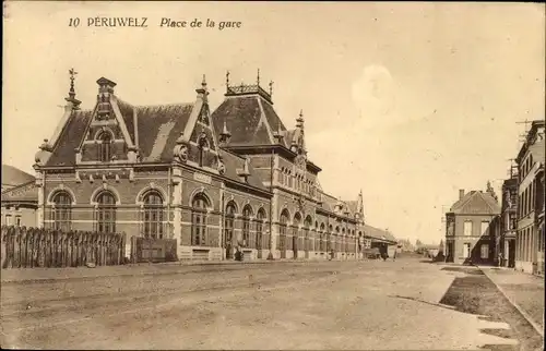 Ak Péruwelz Wallonien Hennegau, Place de la gare