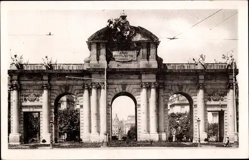 Ak Madrid Spanien, Puerta de Alcala