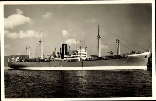 Ak Dampfer MS Kertosono, Frachtschiff, Koninklijke Rotterdamsche Lloyd