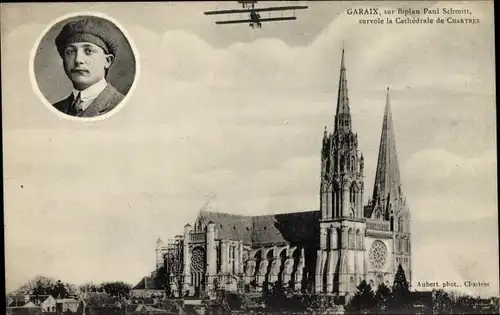 Ak Chartres Eure et Loir, Garaix sur Biplan Paul Schmitt survole la Cathedrale