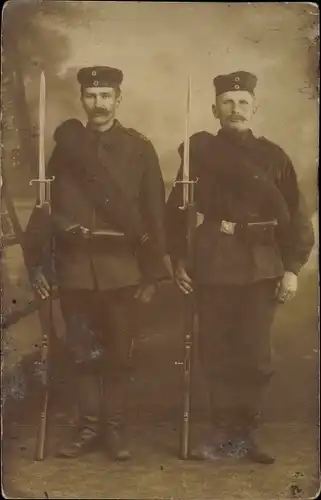 Foto Ak Deutsche Soldaten in Uniformen, Infanterie Regiment 38, Sturmsoldaten mit Bajonett, I WK