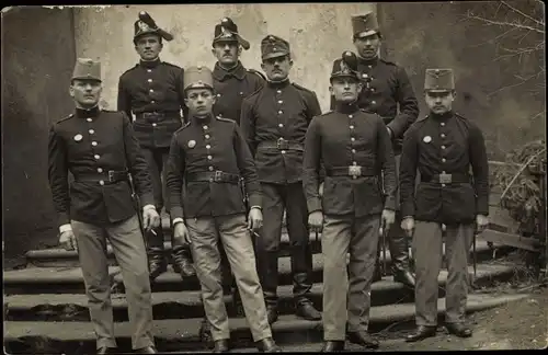 Foto Ak Tschechische Soldaten in Uniformen, Gruppenbild