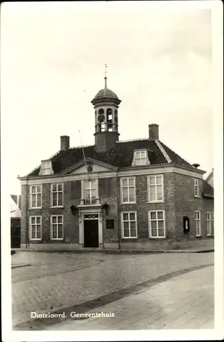 Ak Dinteloord Nordbrabant, Gemeentehuis