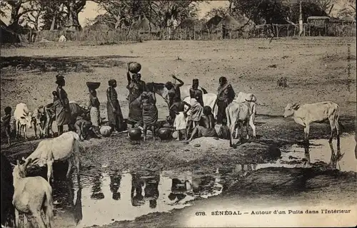 Ak Senegal, Autour d'un Puits dans l'Interieur