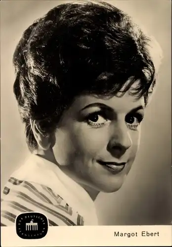 Ak Schauspielerin und Moderatorin Margot Ebert, Portrait, DDR Deutscher Fernsehfunk