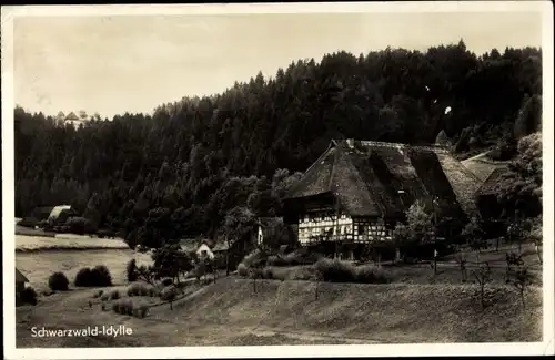 Ak Schwarzwald-Idylle, Schwarzwälder Tracht, Wohnhaus
