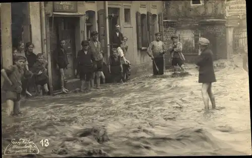 Foto Ak Meuselwitz in Thüringen, Hochwasser, überschwemmte Straße