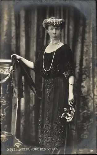 Ak Elisabeth Gabriele in Bayern, Königin von Belgien, Portrait