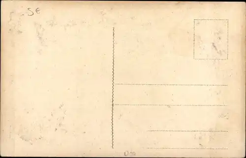 Ak Malta, Lace, Malteserin beim Klöppeln, Tracht