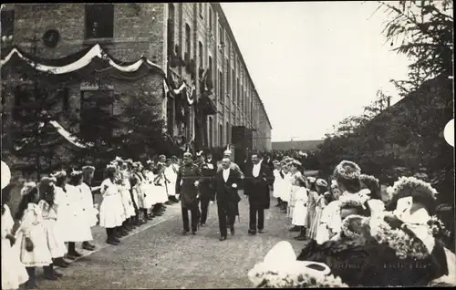 Foto Ak Triptis in Thüringen, Adel Sachsen Weimar Eisenach, Gebäude, Kinder
