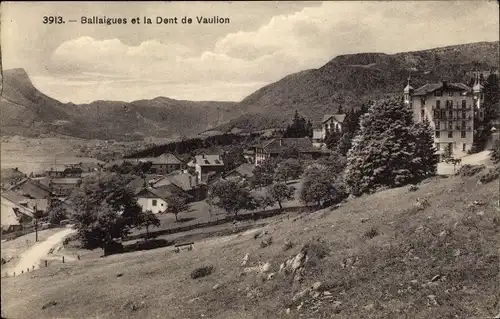 Ak Ballaigues Kanton Waadt et la Dent de Vaulion