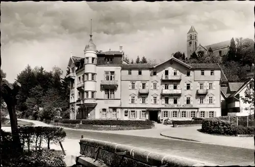 Ak Bad Herrenalb im Schwarzwald, Blick auf Hotel Deutscher Hof, Bes. Paul Trott