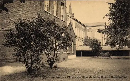 Ak Houdeng Aimeries Wallonien Hennegau, Charbonnages du Bois du Luc, Une cour de l'Ecole des filles