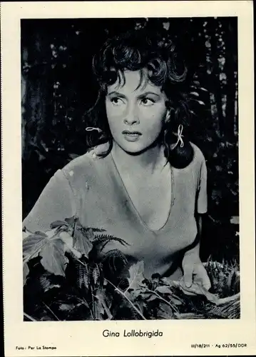 Ak Schauspielerin Gina Lollobrigida, Portrait