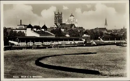 Ak Neuss am Rhein, Blick v. d. Rennbahn