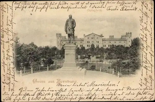 Ak Bernburg an der Saale, Karlsplatz, Bismarck Denkmal