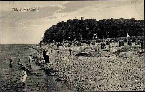 Ak Thiessow auf Rügen, Partie am Strand