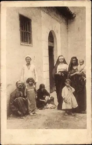 Ak Egypt, A native family, Famille indigene