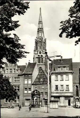 Ak Merseburg an der Saale, Marktplatz mit Brunnen