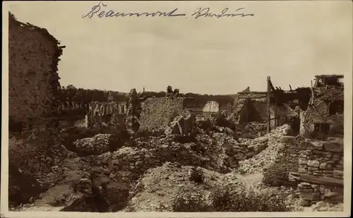 Foto Ak Beaumont-en-Verdunois Meuse, Kriegszerstörungen, Hausruinen, I WK