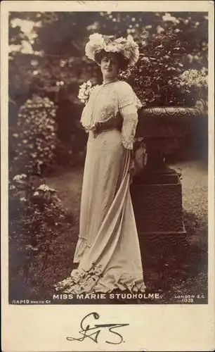 Ak Schauspielerin Miss Marie Studholme, Portrait
