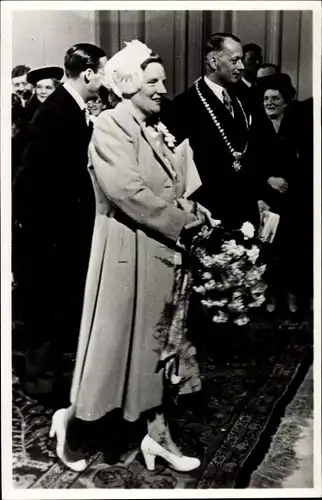 Ak Königin Juliana der Niederlande, Utrecht, stadhuis, 1949