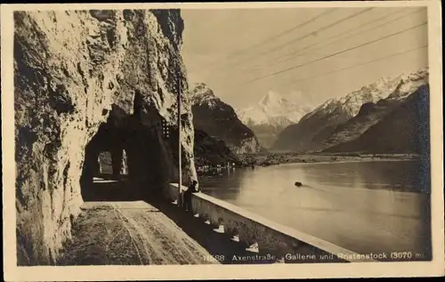 Ak Flüelen Kanton Uri Schweiz, Axenstraße, Gallerie, Bristenstock