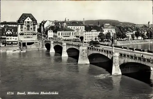 Ak Basel Bâle Stadt Schweiz, Mittlere Rheinbrücke