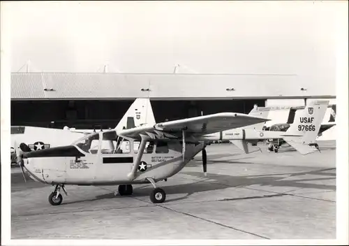 Foto Amerikanisches Militärflugzeug, USAF 97666