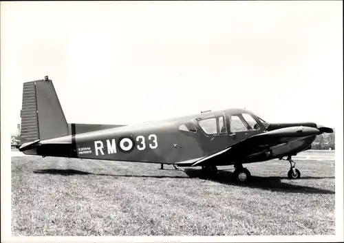 Foto Italienisches Militärflugzeug, RM 33