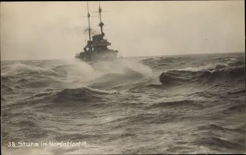 Ak Deutsches Kriegsschiff, Sturm im Nordatlantik