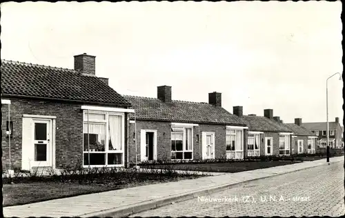 Ak Nieuwerkerk Schouwen-Duiveland Zeeland Niederlande, U. N. A. straat