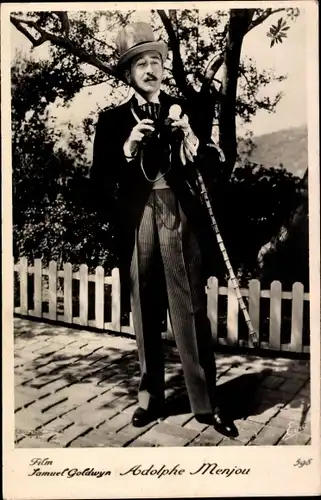 Ak Schauspieler Adolphe Menjou, Portrait, Zylinder, Gehstock