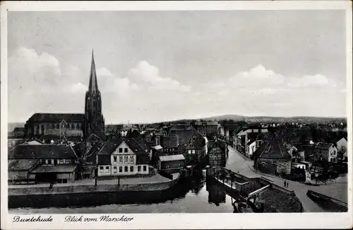 Ak Buxtehude in Niedersachsen, Blick vom Marschtor über die Dächer, Kirche