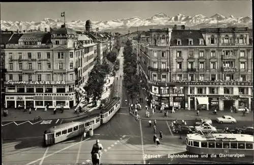 Ak Zürich Stadt, Bahnhofstraße, Glarneralpen, Straßenbahnen, Hotel, Schweizerhof