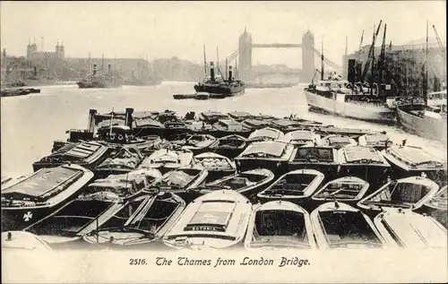 Ak London City England, The Thames from London Bridge, Boote, Tower Bridge