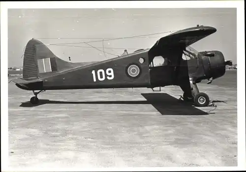 Foto Ak Kenianisches Militärflugzeug, 109, de Havilland Canada DHC-2