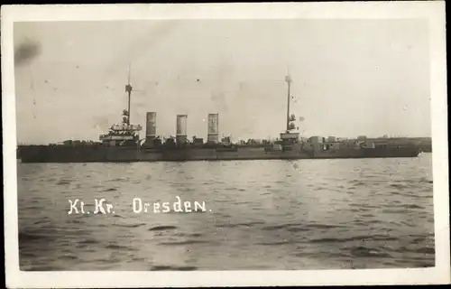 Foto Ak Deutsches Kriegsschiff, SMS Dresden, Kleiner Kreuzer