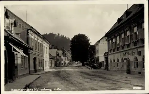 Ak Hohenberg in Niederösterreich, Straßenpartie, Cafe Partsch